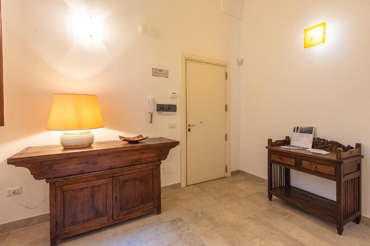 Rubichi 6 - Old Town Apartment Sit Лече Екстериор снимка
