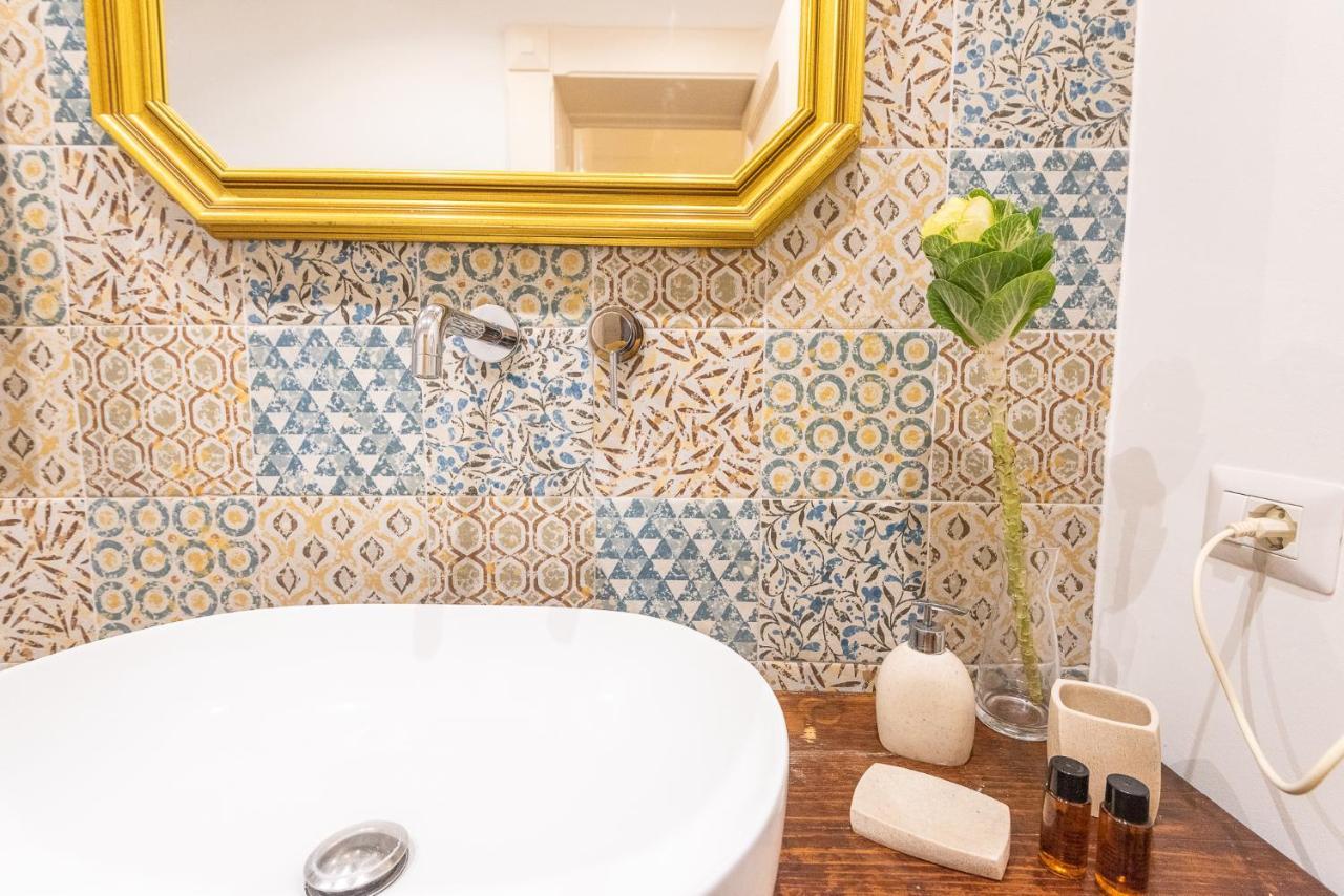 Rubichi 6 - Old Town Apartment Sit Лече Екстериор снимка
