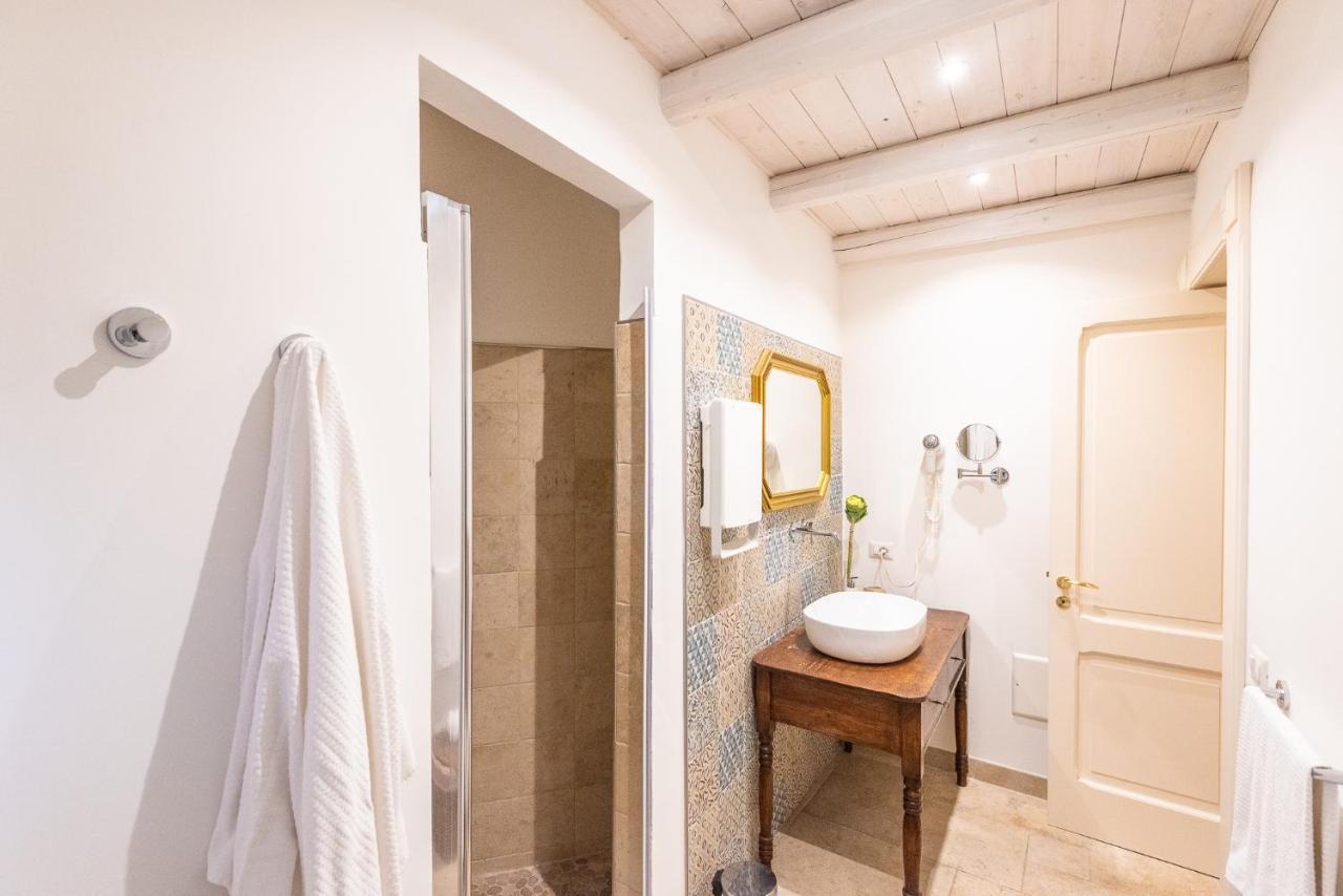 Rubichi 6 - Old Town Apartment Sit Лече Екстериор снимка