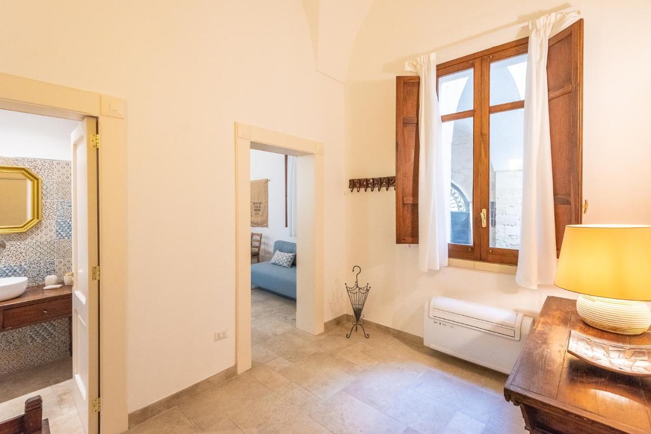 Rubichi 6 - Old Town Apartment Sit Лече Екстериор снимка